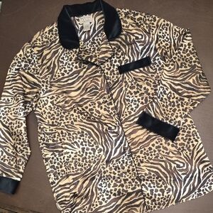 AMANDA STEWART Women's L Leopard Print Satin Lined Pajama Top